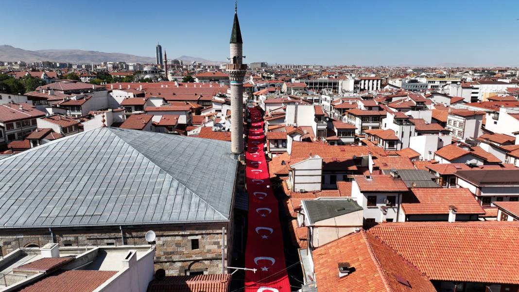 Konya’da yoğun ilgi gören Tarihi Bedesten Alışveriş Günleri sona erdi 12